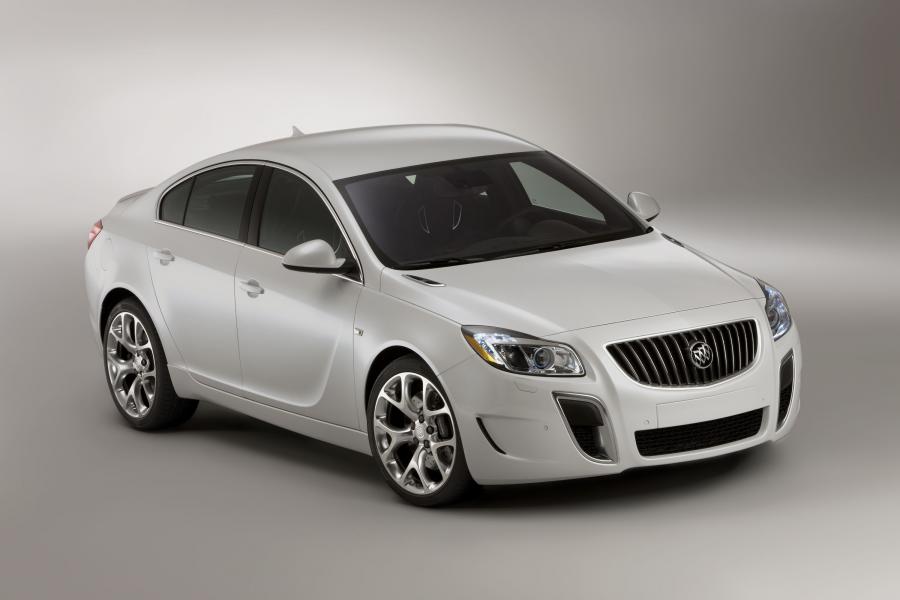  Buick Regal GS Concept 2010 года  (фото 15 из 17)